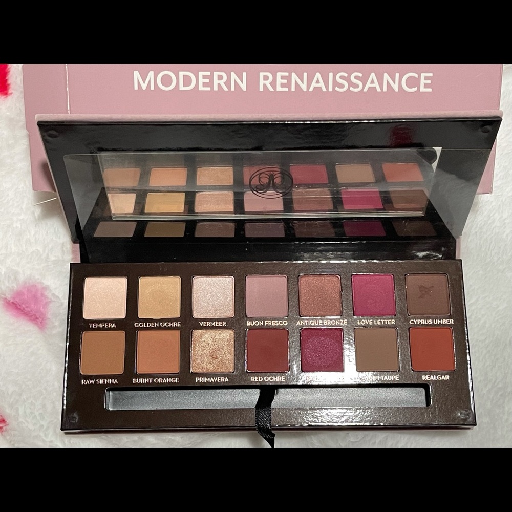 Anastasia Beverly Hills Modern Renaissance Eyeshadow Palette